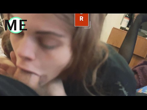 ❤️ Palo de garganta, pantalóns rasgados e tacóns rasgados agradable de coñecer ️ Vídeo anal en nós ❌❤