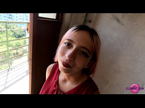 ❤️ Student Sensual chupa a un estraño no interior - Cum on his face ️ Vídeo anal en nós ❌❤